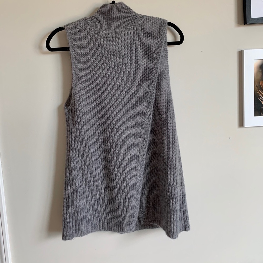 French Connection Sleeveless Tulip Sweater - Picture 4 of 4